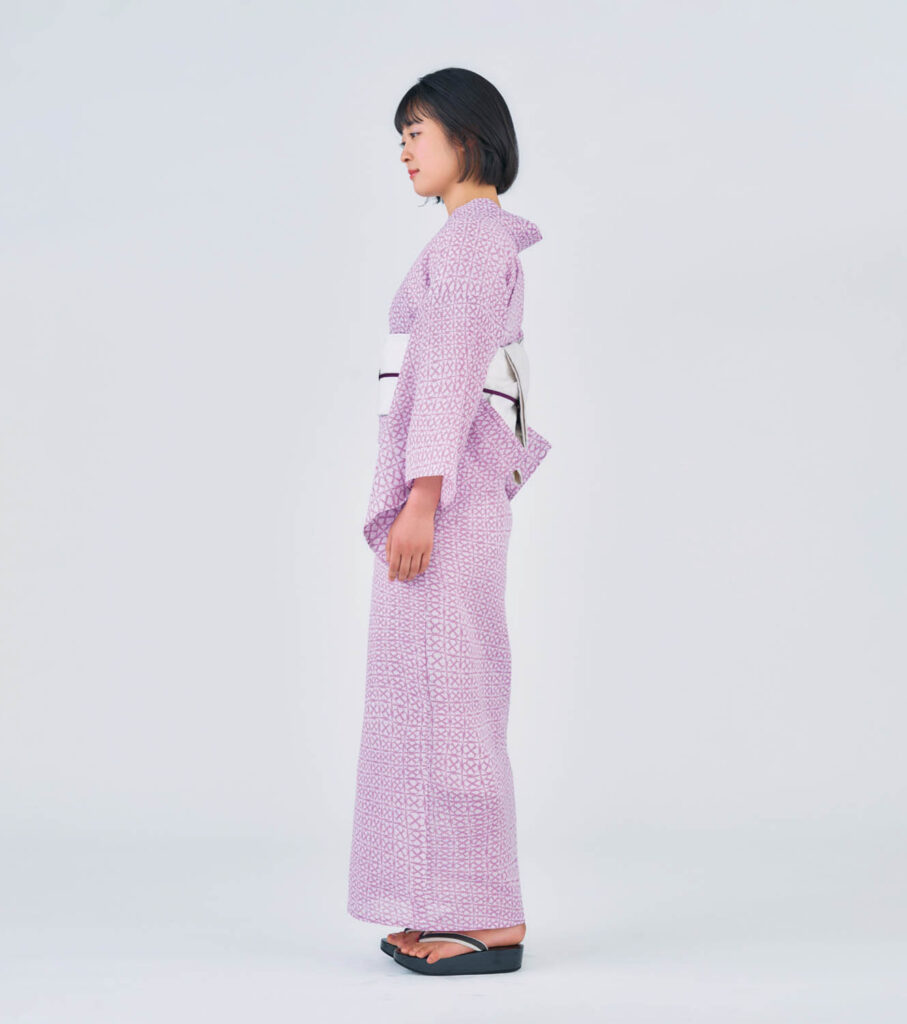 Y26 伊勢型写し浴衣「四弁花」 薄葡萄（2枚目）