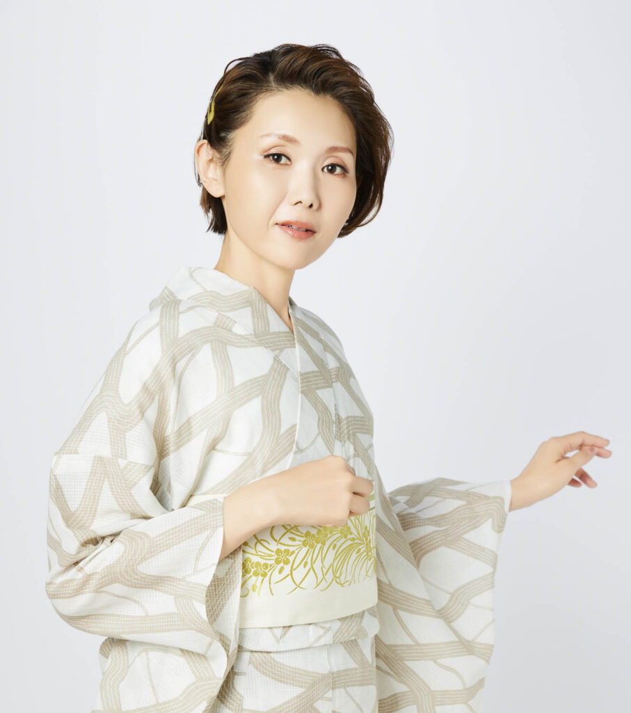 Y4 伊勢型写し浴衣「道」亜麻色（4枚目）